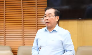 Giáo dục, phổ biến pháp luật mà vẫn tổ chức hội nghị, văn bản giấy thì khó đạt hiệu quả thực chất
