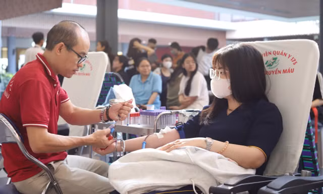  Toàn cảnh chương trình Chủ nhật Đỏ tại TP.HCM 