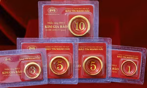 Giá vàng hôm nay (1/9): SJC đứng im, vàng nhẫn giảm