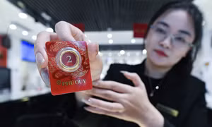 Giá vàng bật tăng mạnh