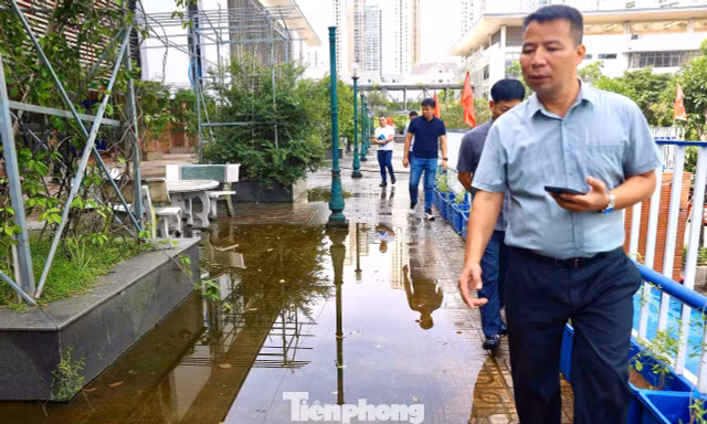 Trường chuyên Amsterdam xuống cấp: Chi ngân sách gần trăm tỉ đồng cải tạo, chưa nghiệm thu đã bong tróc, thấm dột 