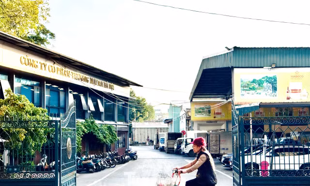 Nhìn gần trụ sở những doanh nghiệp đình đám một thời sắp rời khỏi nội thành Hà Nội
