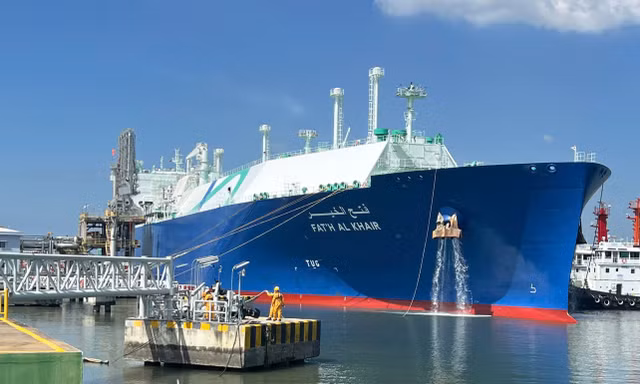 Tàu chở 63.000 tấn LNG rời 'chảo lửa' Trung Đông về tới TPHCM