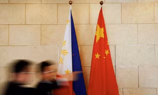 Philippines thúc giục Trung Quốc bình tĩnh khi khẩu chiến leo thang