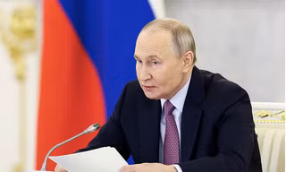 Tổng thống Putin: Mỹ sẽ huỷ hoại quan hệ với Nga nếu cung cấp Tomahawk cho Ukraine