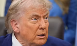 Tổng thống Mỹ Trump mắc kẹt với chiến thuật dồn Iran vào chân tường