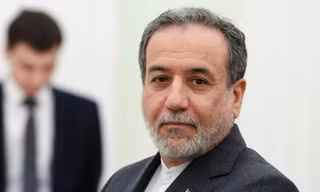 Iran sẵn sàng mở lại eo biển Hormuz nếu Mỹ dỡ phong tỏa