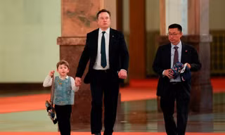 Con trai tỷ phú Elon Musk gây chú ý ở Bắc Kinh