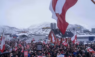 Châu Âu cứng rắn sau khi Tổng thống Mỹ Trump dọa áp thuế vì Greenland