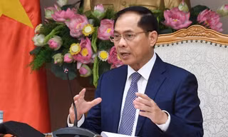 Việt - Lào trao đổi tình hình khu vực và quốc tế 
