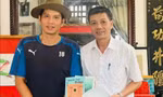 Gia đình nhà văn Nguyễn Huy Thiệp hiến tặng kỷ vật quý 