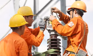 Ai gánh món nợ gần 45 nghìn tỷ của EVN?
