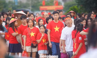 30.000 người đổ về sân Mỹ Đình 