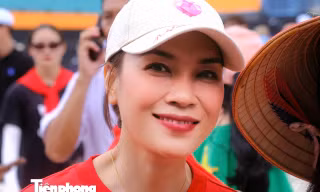 Mỹ Tâm, Phương Mỹ Chi tập tiết mục đặc biệt cho Lễ kỷ niệm ở Quảng trường Ba Đình 