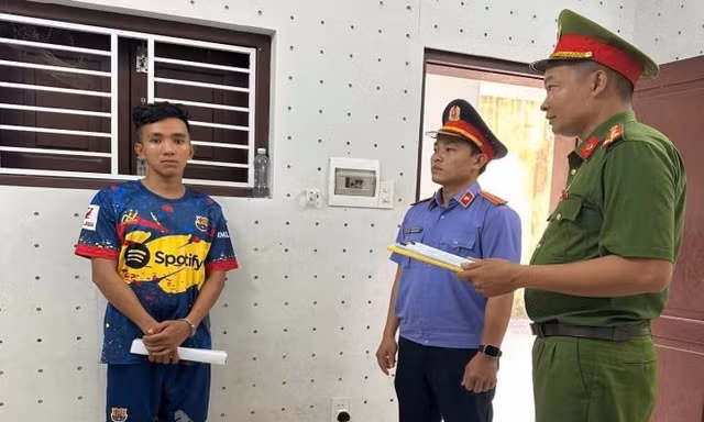 Khách làng chơi siết cổ gái bán dâm để quỵt tiền, cướp tài sản