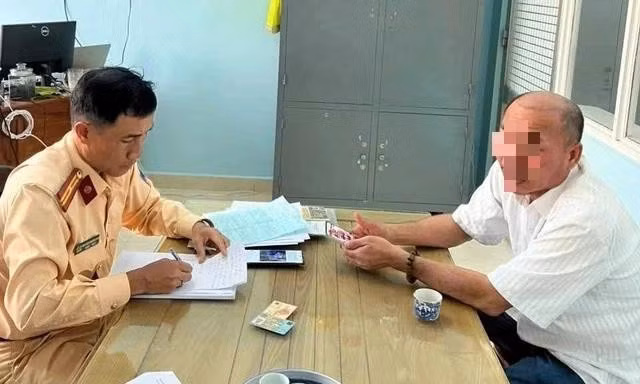 Lời khai của tài xế xe khách truy đuổi xe tải bất chấp tính mạng hành khách