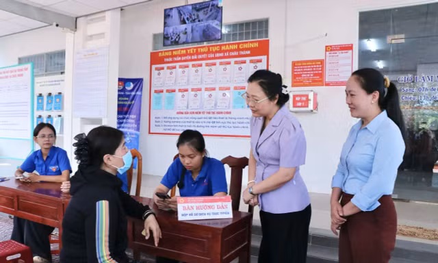 Yêu cầu làm thêm giờ, cuối tuần giải quyết thủ tục hành chính tồn đọng
