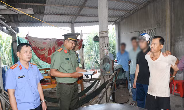 Khởi tố đối tượng xuyên tạc chủ trương của Đảng, pháp luật của Nhà nước