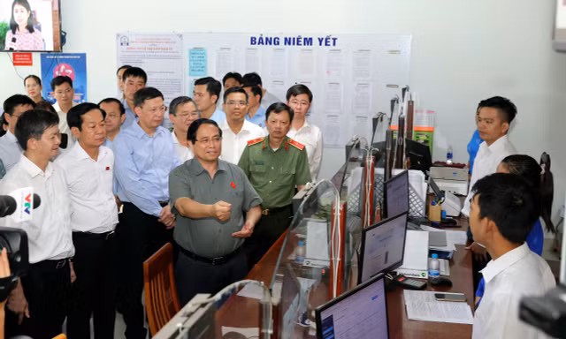 Thủ tướng kiểm tra bệnh viện chậm tiến độ, nhà ở xã hội ở Cần Thơ