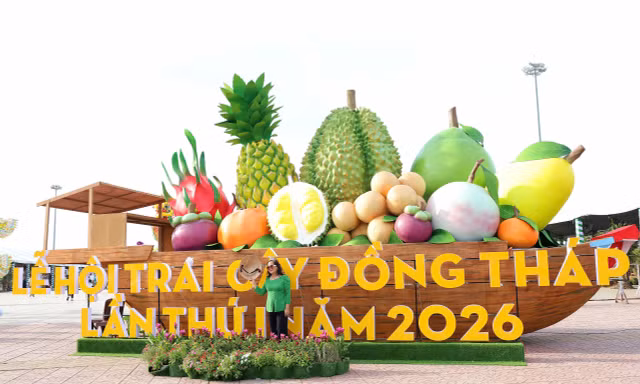 Tạo hình trái cây độc đáo ở lễ hội lớn nhất Đồng Tháp 