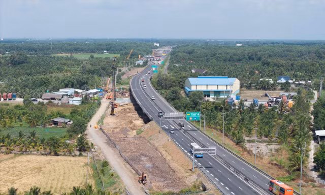 Dự án 'lên đời' cao tốc TPHCM - Trung Lương - Mỹ Thuận gặp khó 