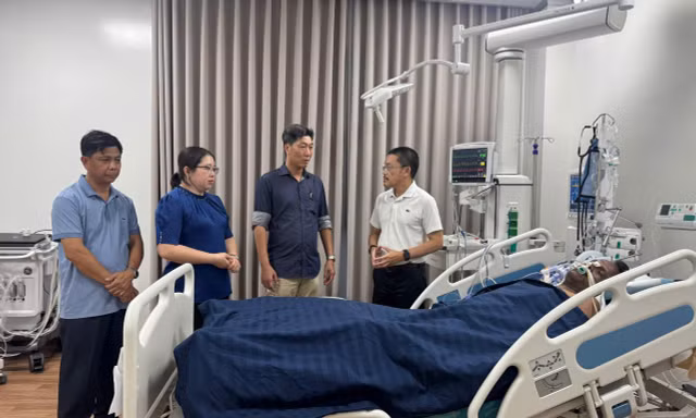 Các nạn nhân sống sót trong vụ lật ca nô ở Phú Quốc lần lượt rời đảo, chuẩn bị về nước