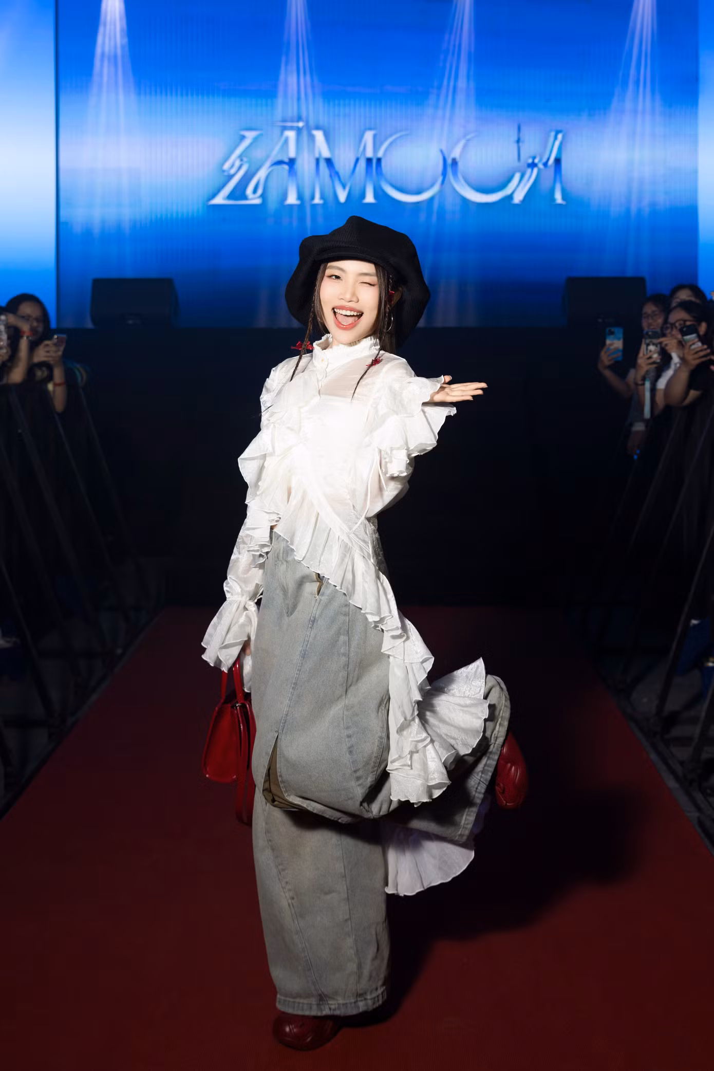 phuong-my-chi.jpg