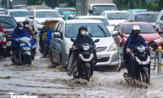 Không khí lạnh tràn xuống, miền Bắc tiếp tục mưa to