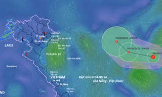 Biển Đông xuất hiện áp thấp nhiệt đới mạnh cấp 6, giật cấp 8
