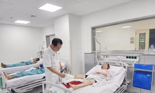 Nối thành công cẳng chân bị máy cắt rời