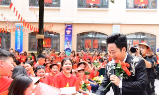 Học sinh lan tỏa tinh thần yêu nước dịp Quốc khánh 2/9