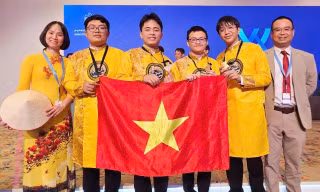 Việt Nam giành 4 huy chương Vàng Olympic Hóa học Quốc tế 2025