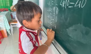 Gấp rút xây 100 trường nội trú ở các xã biên giới