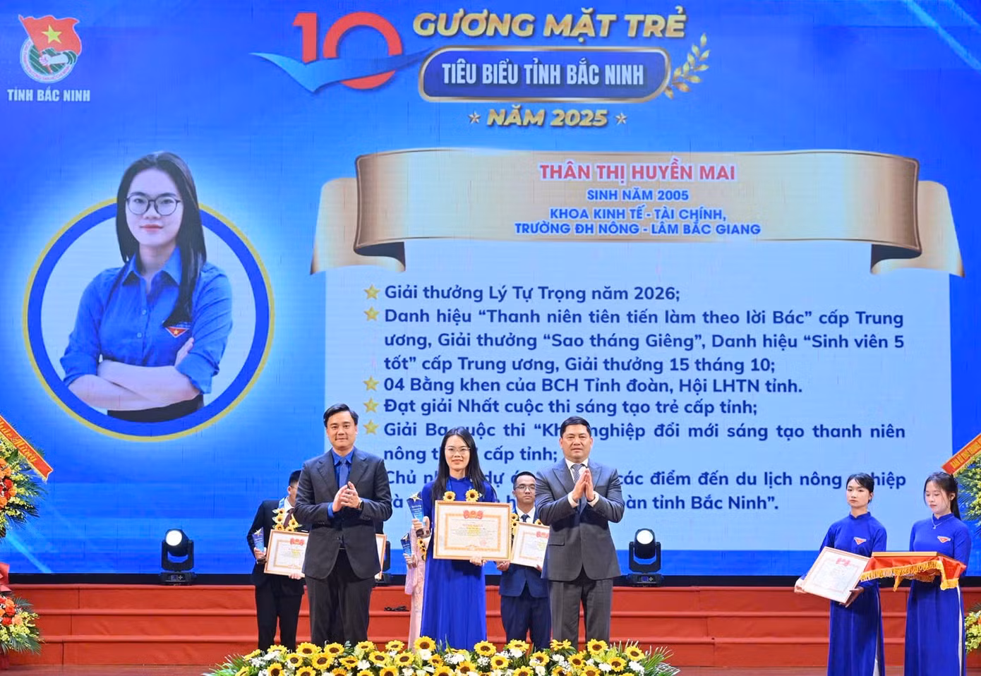 tienphong-huyenmai4.jpg