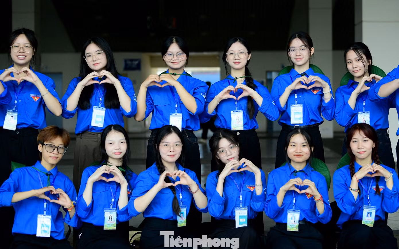 tp-tinhnguyenvien-muahexanh2.jpg