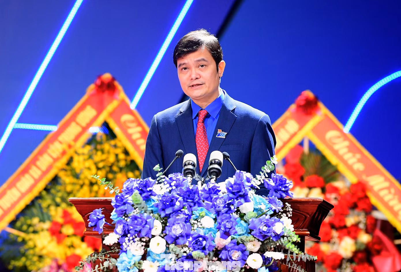 tp-daihoidoan-hannoi-trongthe23.jpg