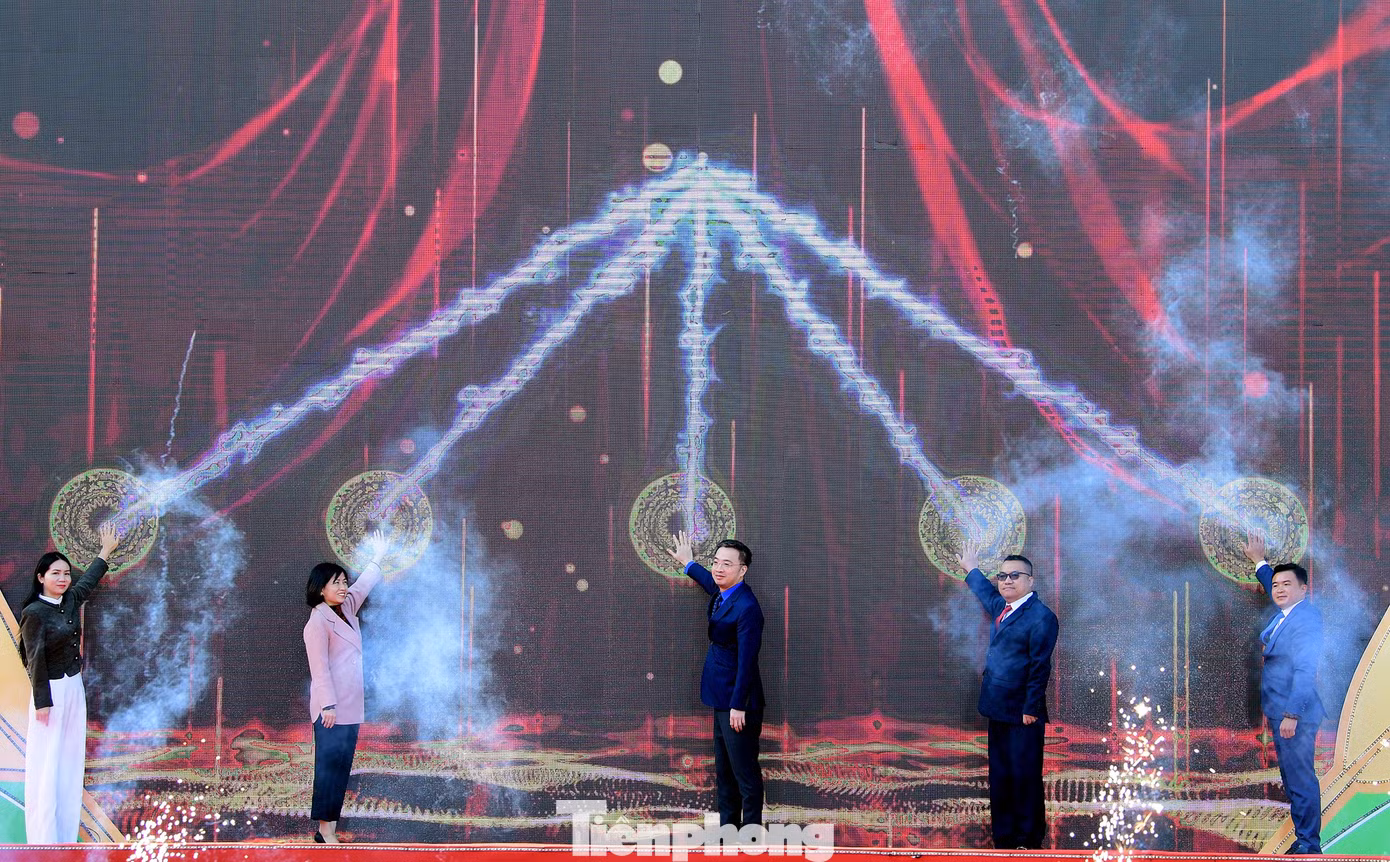 tp-hoicho-nongsan-thanhnien4.jpg
