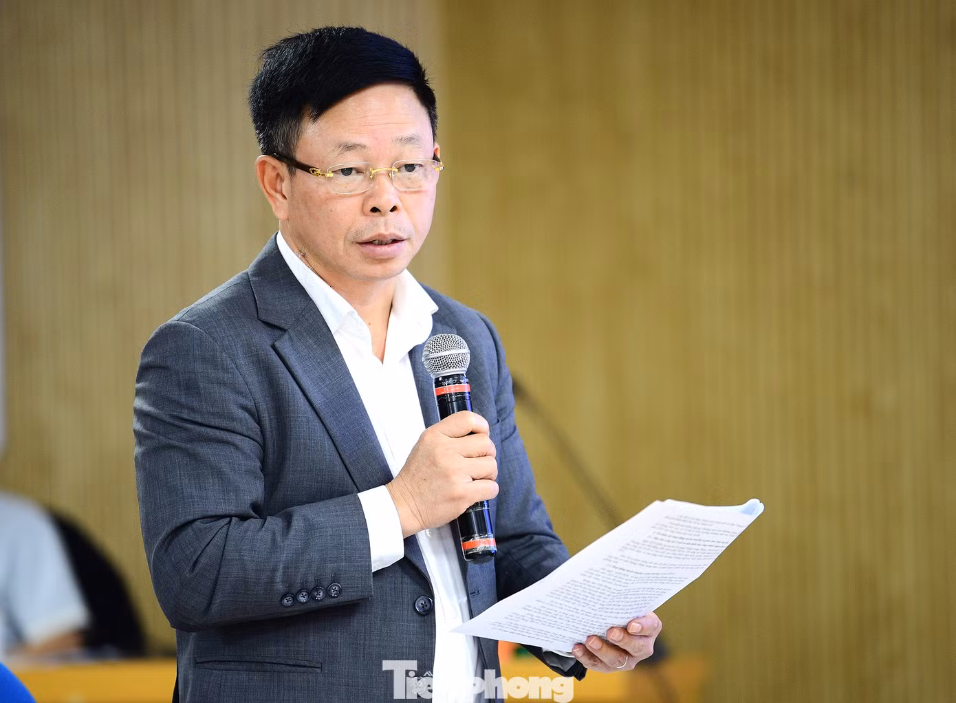 tp-hoidong2-guongmattre36.jpg