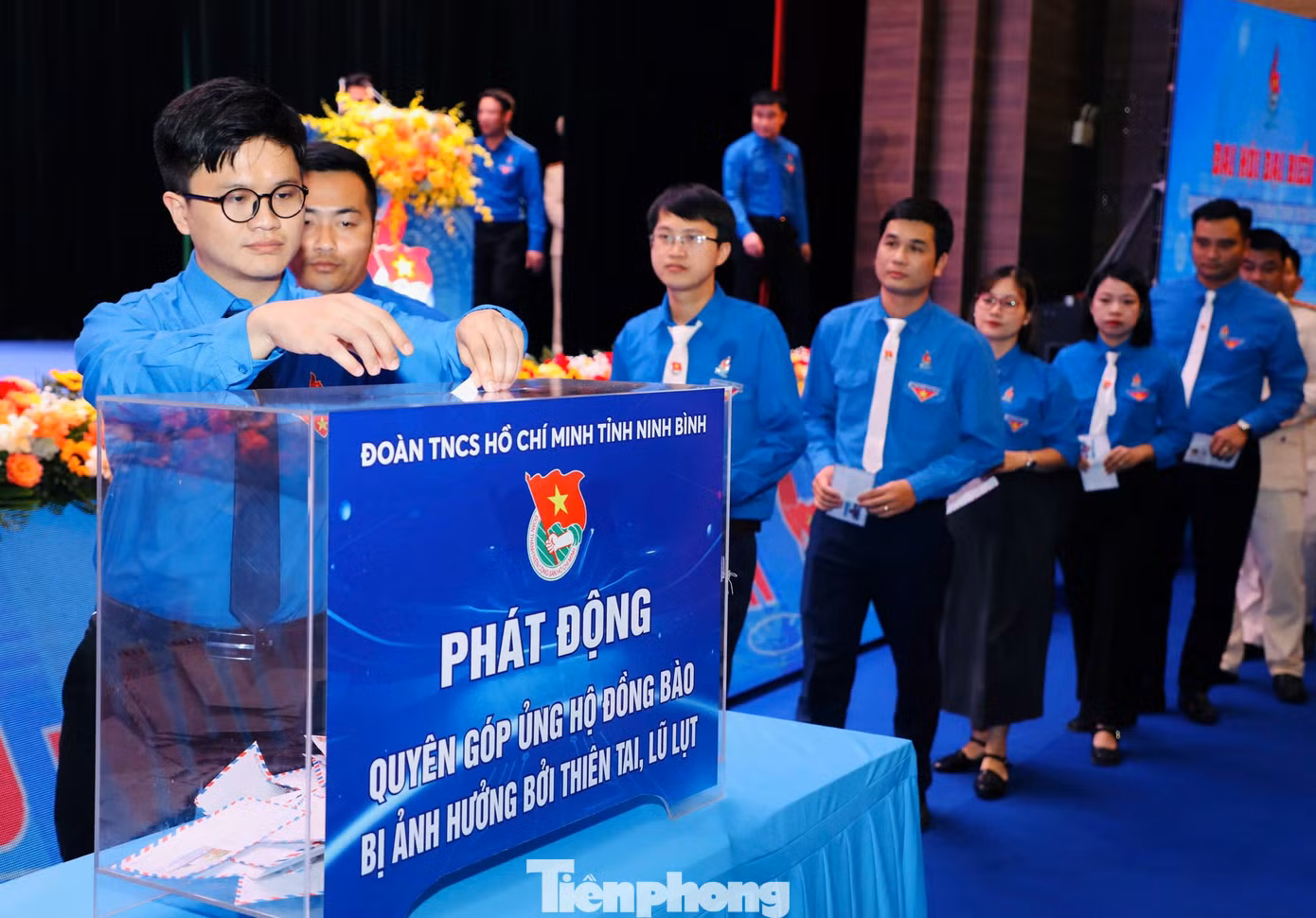 tp-ninhbinh-phienkhaimac2.jpg
