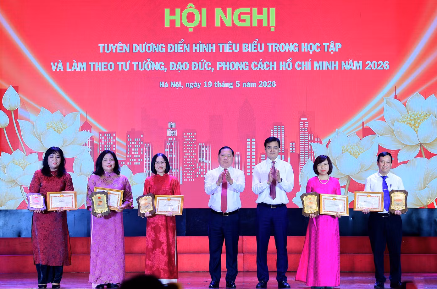 hoinghi-tuyenduong.jpg