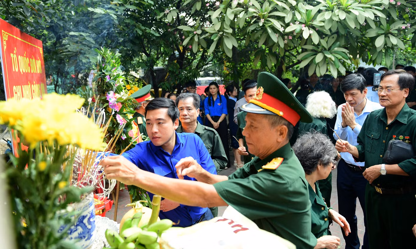 tp-thanhnienxungphong-hanoi20.jpg