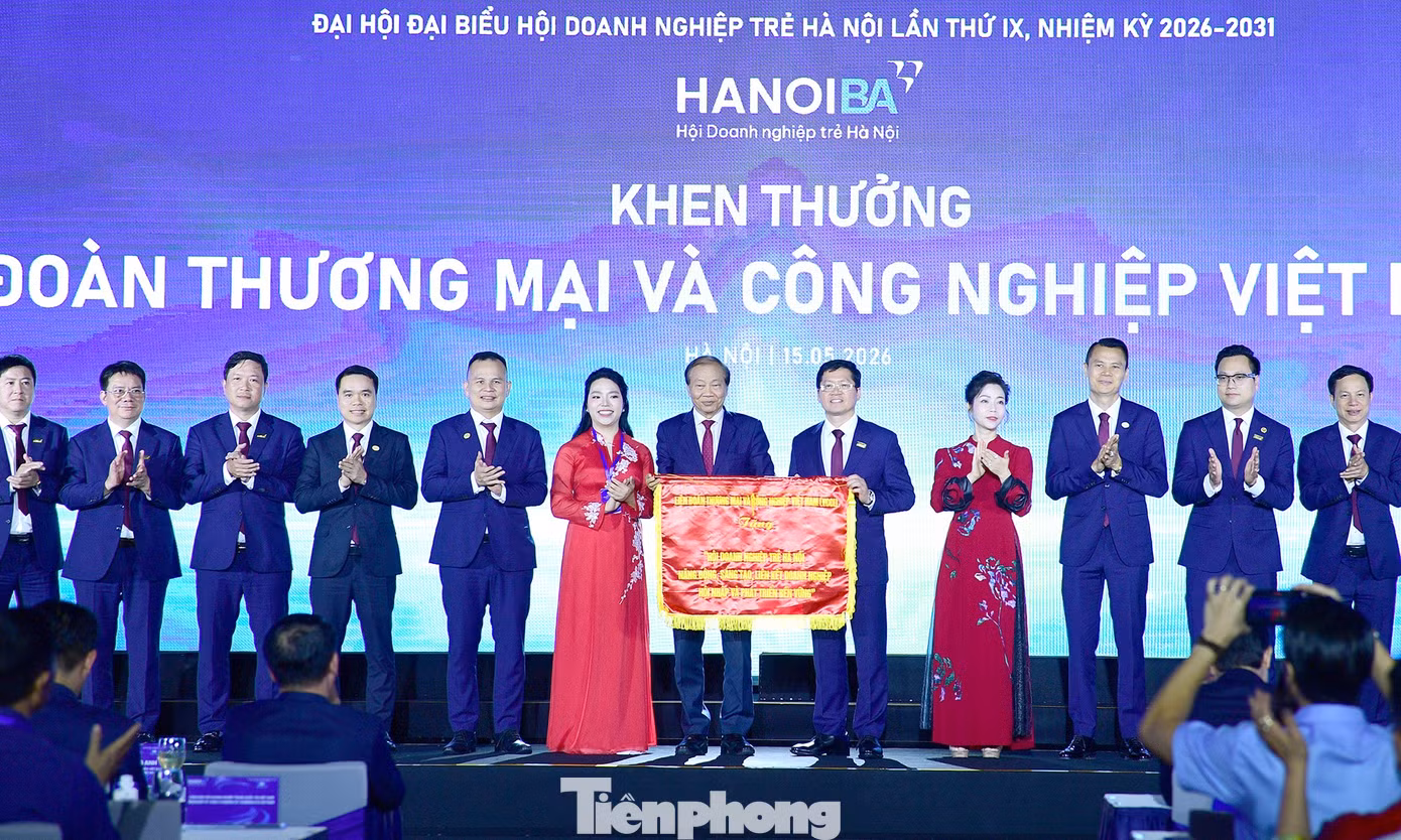 tp-doanhnghieptre-hanoi-daihoi8.jpg