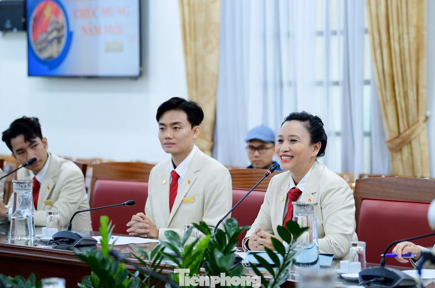 tp-tauthanhnien-dongnama-nhatban8.jpg