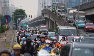 Chưa tan ca đã tắc: Cửa ngõ phía Nam Hà Nội ùn dài dòng xe rời phố