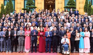 Phó Chủ tịch nước gặp mặt đại biểu tham gia Diễn đàn Trí thức trẻ Việt Nam