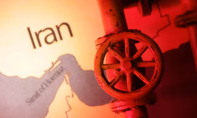 Iran cảnh báo siết chặt xuất khẩu dầu nếu Mỹ - Israel tiếp tục tấn công