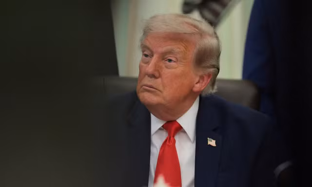 Tổng thống Mỹ Trump dọa giáng đòn mạnh mẽ vào Iran sau nhiều ngày ngừng bắn