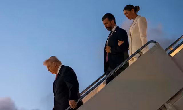 Tổng thống Mỹ Trump sẽ không dự đám cưới của con trai?