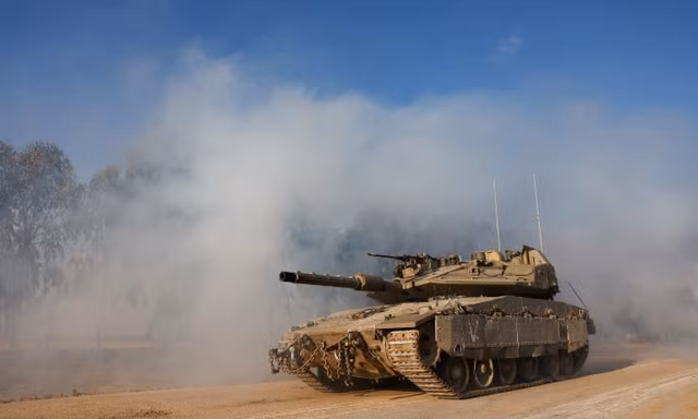 Giao tranh bùng phát trở lại, quân đội Israel tấn công Dải Gaza