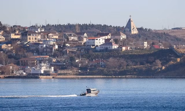 Bán đảo Crimea bị tấn công, nhiều người thương vong